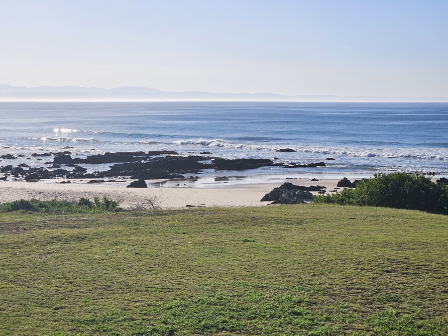 2 Bedroom Property for Sale in Wavecrest Eastern Cape